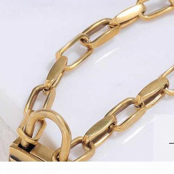 vintage lock short pendant necklace women lock designer letter chain necklace for gift party jewelry, Silver
vintage lock short pendant necklace women lock designer letter chain necklace for gift party jewelry, Silver