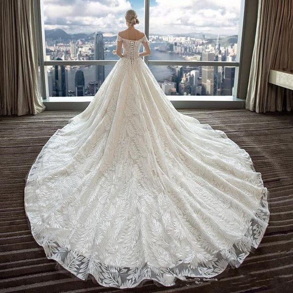 luxurious lace wedding dresses custom made floor length off shoulder red bridal gowns long tail vestidos de novia, White
luxurious lace wedding dresses custom made floor length off shoulder red bridal gowns long tail vestidos de novia, White