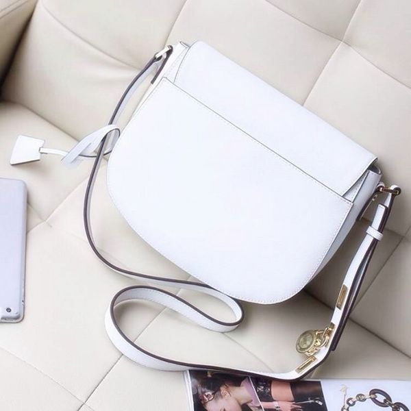 multicolor vintage saddle bag concise shoulder bag crossbody handbag pu for women &girls fashion with lock and key
multicolor vintage saddle bag concise shoulder bag crossbody handbag pu for women &girls fashion with lock and key