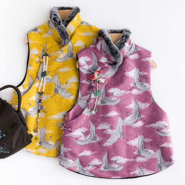 chinese wind original design retro brocade imitation collar short paragraph cotton vest plate buttons jacket female personality, Black;white
chinese wind original design retro brocade imitation collar short paragraph cotton vest plate buttons jacket female personality, Black;white