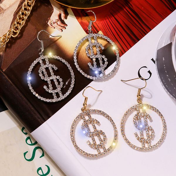 new fashion jewelry exaggerated gold and silver net red with the same wild ear hook earrings personality crystal female earrings
new fashion jewelry exaggerated gold and silver net red with the same wild ear hook earrings personality crystal female earrings