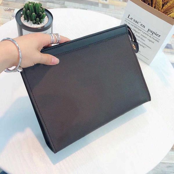 classic men wallets designer travel toiletry pouch pochette voyage men women clutch wallets purse evening clutches bag messenger bag, Red;black
classic men wallets designer travel toiletry pouch pochette voyage men women clutch wallets purse evening clutches bag messenger bag, Red;black