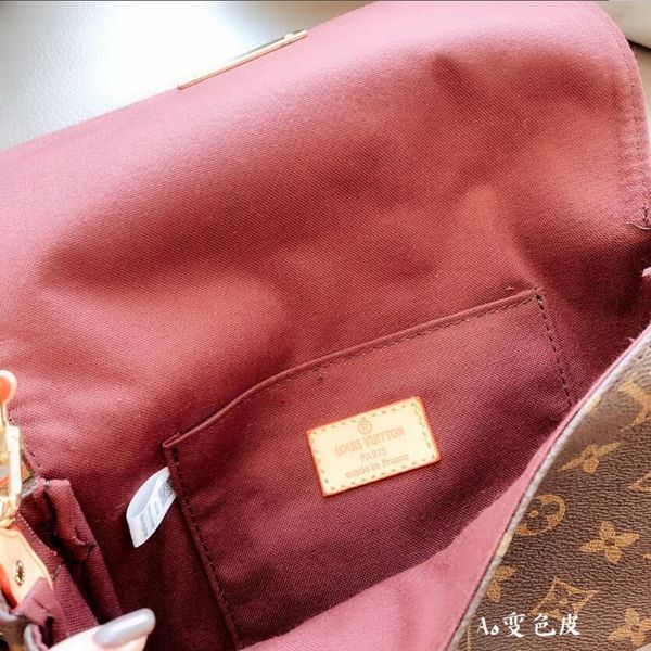 dropshipping handbags purses women's leather handbags fahsion lady hand bags with purse pocket women shoulder bag big tote sac bols
dropshipping handbags purses women's leather handbags fahsion lady hand bags with purse pocket women shoulder bag big tote sac bols