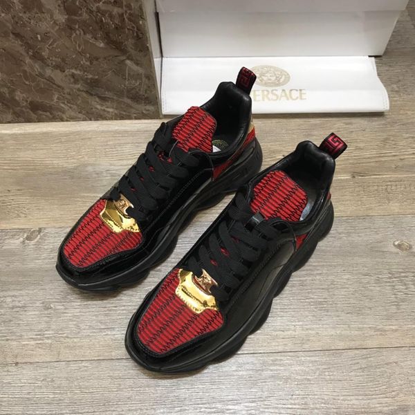 Sapatos clássicos ikdksdkiern
Sapatos clássicos ikdksdkiern