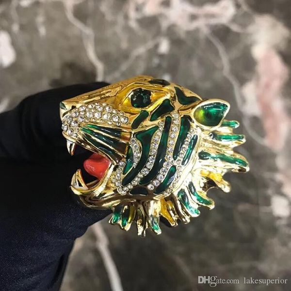 new arrival tiger head luxury brooch with stamp women animal rhinestone fashion modern design brooch suit lapel pin quality, Gray
new arrival tiger head luxury brooch with stamp women animal rhinestone fashion modern design brooch suit lapel pin quality, Gray