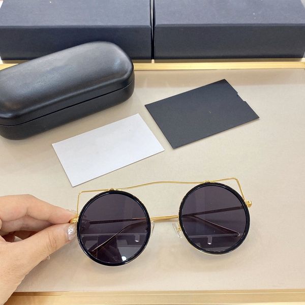 2020 classic luxury sun protection sunglasses, new round box polarized sunglasses, high-quality fashion glasses with men's glasses, White;black
2020 classic luxury sun protection sunglasses, new round box polarized sunglasses, high-quality fashion glasses with men's glasses, White;black