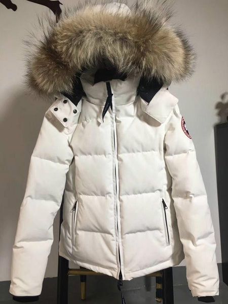 Luxuriou canada women winter duck down coat 100 real large real wolf fur collar hooded down jacket thick warm down parka
Luxuriou canada women winter duck down coat 100 real large real wolf fur collar hooded down jacket thick warm down parka