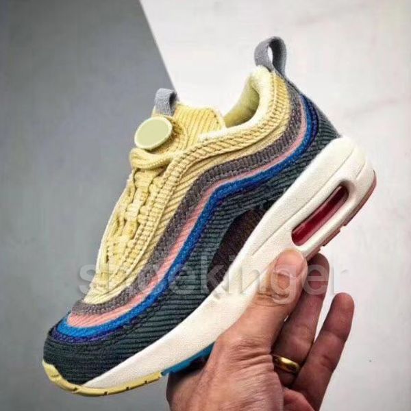 Baby Kids Sean Wotherspoon Fashion Sneakers Black Children Boy Girl 97s Multi Designer Sports Corduroy Roller Shoes Eur28-35
Baby Kids Sean Wotherspoon Fashion Sneakers Black Children Boy Girl 97s Multi Designer Sports Corduroy Roller Shoes Eur28-35