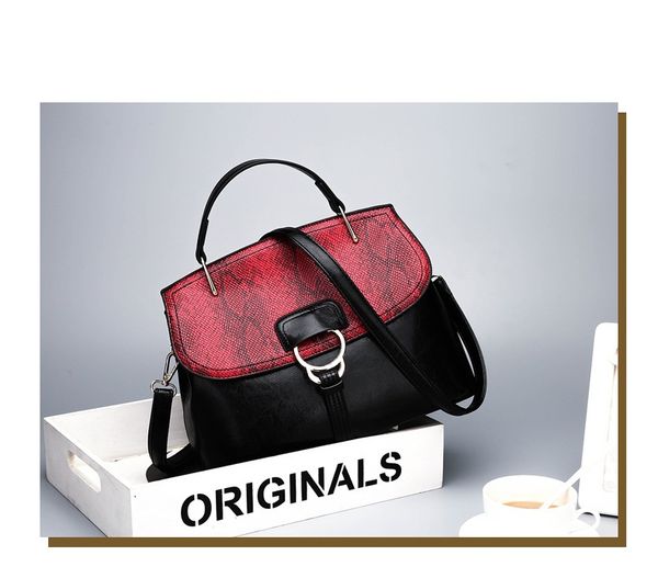 2019 women's bag new european and american fashion snake shell shell handbag trend shoulder messenger bag wholesale
2019 women's bag new european and american fashion snake shell shell handbag trend shoulder messenger bag wholesale
