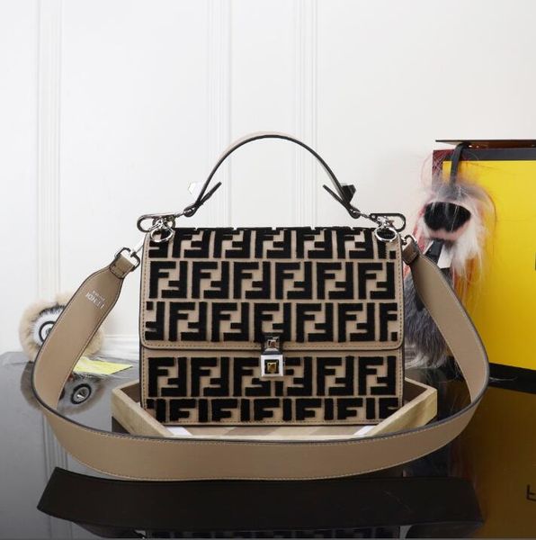 2019 women 039 one houlder bag handbag leather production large capacity de ign bag fa hionable and generou model no box 
2019 women 039 one houlder bag handbag leather production large capacity de ign bag fa hionable and generou model no box