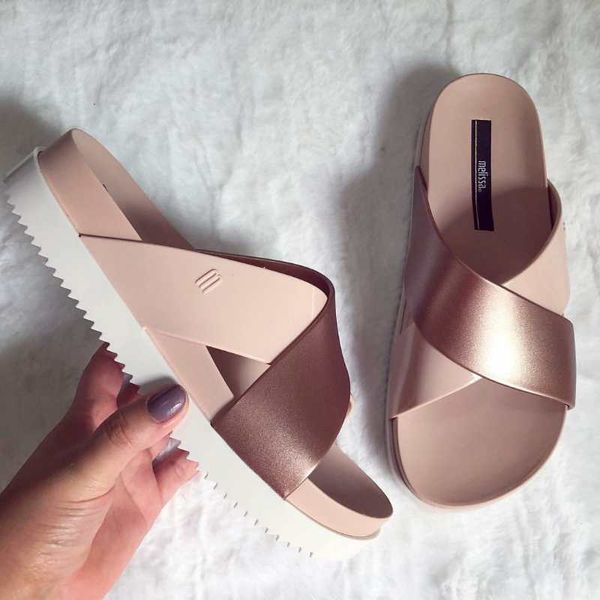 new melissa jelly shoes woman platform slippers non-slip beach sandals vacation leisure flat flip-flops luxury slides 35-40, Black
new melissa jelly shoes woman platform slippers non-slip beach sandals vacation leisure flat flip-flops luxury slides 35-40, Black