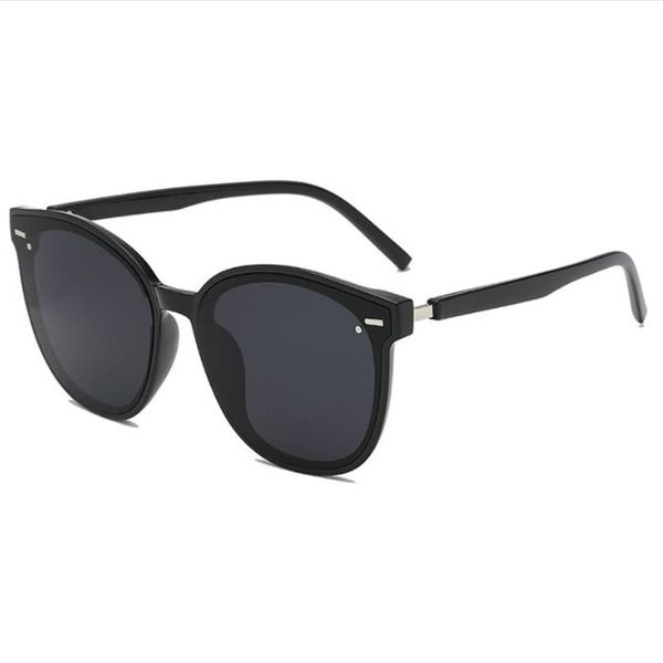 retro ladies net red glasses men gm ladies v brand sunglasses sunglasses sunglasses korean version, White;black
retro ladies net red glasses men gm ladies v brand sunglasses sunglasses sunglasses korean version, White;black