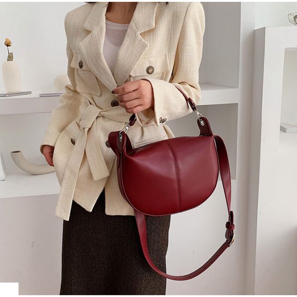 leather shoulder bags saddle bag women's messenger bag female retro handbags and purses ladies crossbody packs
leather shoulder bags saddle bag women's messenger bag female retro handbags and purses ladies crossbody packs