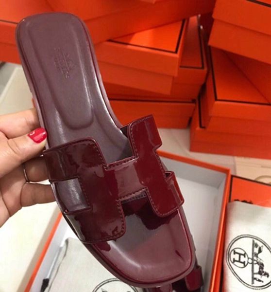 Woman Slippers Sandals Designer Shoes Best Quality Summer Flat sandals Flip Flops Fashion sandals Size:36-40 With Box by Shoe07 AMST10001
Woman Slippers Sandals Designer Shoes Best Quality Summer Flat sandals Flip Flops Fashion sandals Size:36-40 With Box by Shoe07 AMST10001
