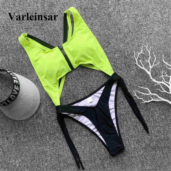 zipper tummy cut out one piece swimsuit 2020 women swimwear female bather cross back bathing suit swim wear monokini v1589, White;black
zipper tummy cut out one piece swimsuit 2020 women swimwear female bather cross back bathing suit swim wear monokini v1589, White;black