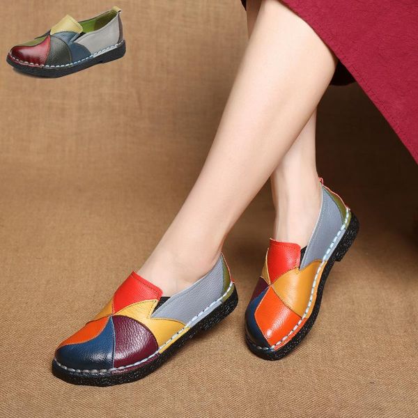 autumn 2019 new national style large size leather color matching retro flat-heeled soft-soled shoes middle-aged mother shoes, Black
autumn 2019 new national style large size leather color matching retro flat-heeled soft-soled shoes middle-aged mother shoes, Black