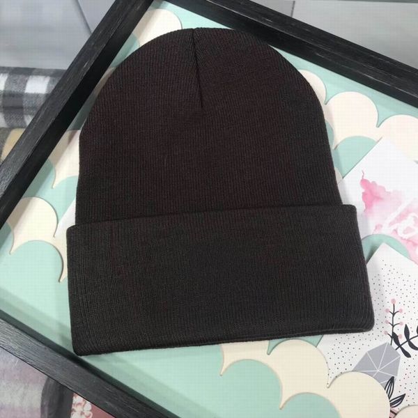 2020 new arrival knitting cotton dark blue hats cap women's men winter comfortable warm hats with box, Blue;gray
2020 new arrival knitting cotton dark blue hats cap women's men winter comfortable warm hats with box, Blue;gray