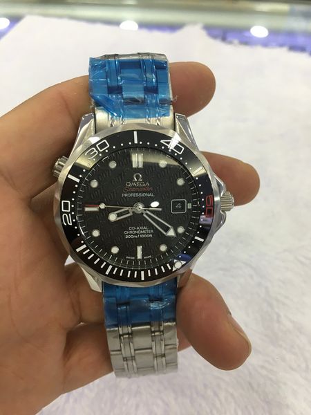 luxury watches stainless steel bracelet bond 007 limited edition watch 212.30.41.20.01.001 41mm mechanical man watch wristwatch, Slivery;brown
luxury watches stainless steel bracelet bond 007 limited edition watch 212.30.41.20.01.001 41mm mechanical man watch wristwatch, Slivery;brown