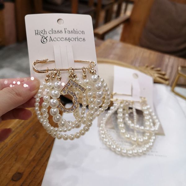 korea pearl rhinestone brooches classic multilayer hijab pins glittering jewery clothing accessories gift for women no 5, Gray
korea pearl rhinestone brooches classic multilayer hijab pins glittering jewery clothing accessories gift for women no 5, Gray
