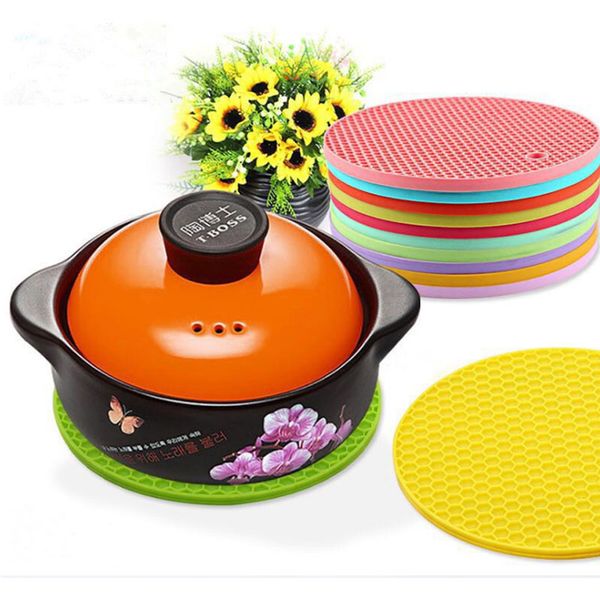 2018 round silicone non-slip heat resistant insulation pot table mats holder coaster cushion placemat pot table placemat dh0169
2018 round silicone non-slip heat resistant insulation pot table mats holder coaster cushion placemat pot table placemat dh0169