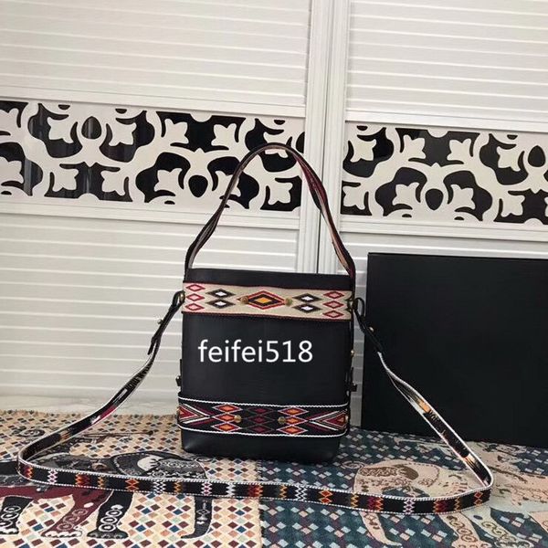 Brand de igner women handbag leather quality bucket bag handbag decorative genuine leather bag d23
Brand de igner women handbag leather quality bucket bag handbag decorative genuine leather bag d23