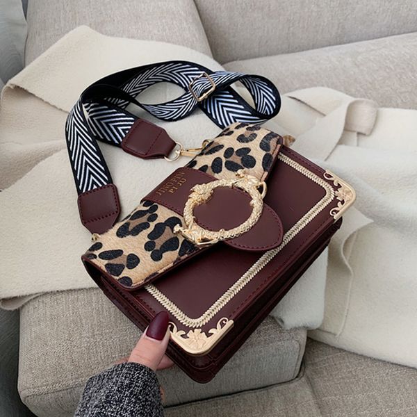 individually designed leopard-strap wide shoulder strap square shoulder bag width 18cm high 13cm thickness 8cm
individually designed leopard-strap wide shoulder strap square shoulder bag width 18cm high 13cm thickness 8cm