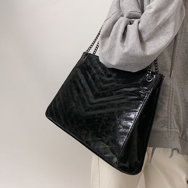 european vintage fashion female big tote bag 2019 new quality pu leather women's designer handbag chain shoulder messenger bag
european vintage fashion female big tote bag 2019 new quality pu leather women's designer handbag chain shoulder messenger bag