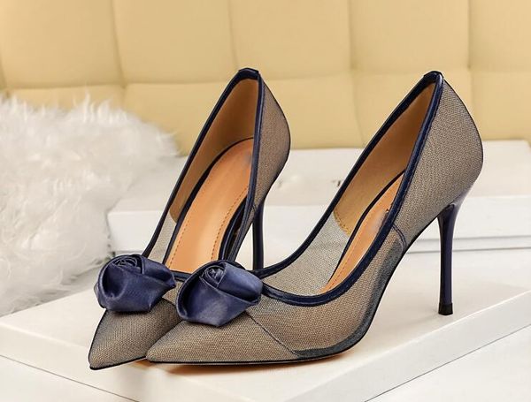 european and american nightclubs with high heels and a network of hollow silk and rose flowers women shoes, Black
european and american nightclubs with high heels and a network of hollow silk and rose flowers women shoes, Black