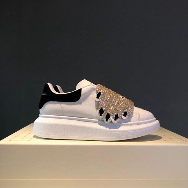 2020 size 34 to 41 luxury men's women's sports shoes calfskin 2020 thick bottom casual designer shoes men's sports shoes, Black
2020 size 34 to 41 luxury men's women's sports shoes calfskin 2020 thick bottom casual designer shoes men's sports shoes, Black