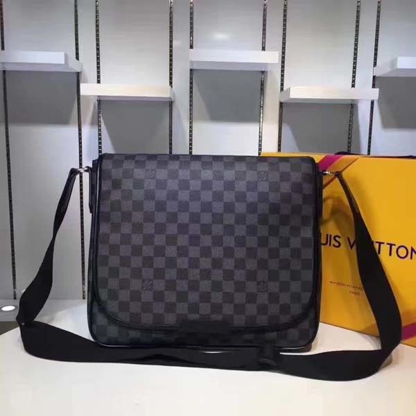 #92433 district 5a l brand v men cross body messenger bag man tote briefcase handbag women shoulder bag elegant belt crossbody bags 58029 
#92433 district 5a l brand v men cross body messenger bag man tote briefcase handbag women shoulder bag elegant belt crossbody bags 58029