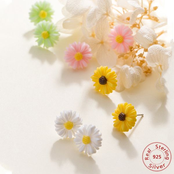 new fashion 925 sterling silver jewelry daisy flower statement stud earring for women teens white/green/pink/yellow color choice, Golden;silver
new fashion 925 sterling silver jewelry daisy flower statement stud earring for women teens white/green/pink/yellow color choice, Golden;silver