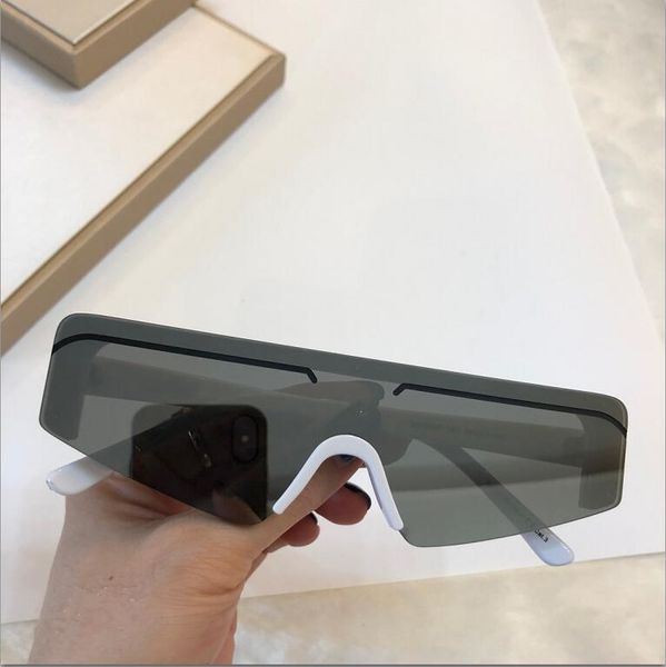 wholesale-sunglasses for men sunglasses for women men sun glasses women mens designer glasses mens sunglasses oculos de ba0003 with box, White;black
wholesale-sunglasses for men sunglasses for women men sun glasses women mens designer glasses mens sunglasses oculos de ba0003 with box, White;black
