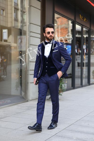 handsome groomsmen peak lapel groom tuxedos mens wedding dress man jacket blazer prom dinner 3 piece suit(jacket+pants+tie+vest) b486, Black;gray
handsome groomsmen peak lapel groom tuxedos mens wedding dress man jacket blazer prom dinner 3 piece suit(jacket+pants+tie+vest) b486, Black;gray