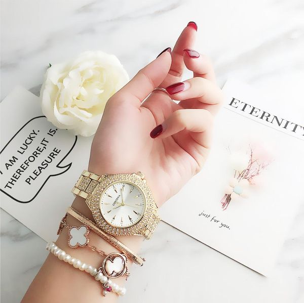 6769mmo elegant, refined, gradual change, color, face, diamond, large dial, three eyes, six stitchesz wristwatch, Slivery;brown
6769mmo elegant, refined, gradual change, color, face, diamond, large dial, three eyes, six stitchesz wristwatch, Slivery;brown
