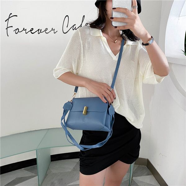 2020 new shoulder bag women's casual fashion korean texture crossbody bag wide shoulder strap solid color armpit
2020 new shoulder bag women's casual fashion korean texture crossbody bag wide shoulder strap solid color armpit