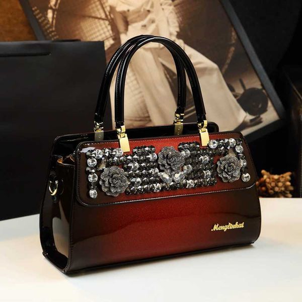 luxury fashion diamond women's handbag genuine leather female shoulder messenger bag new rhinestone ladies party bags
luxury fashion diamond women's handbag genuine leather female shoulder messenger bag new rhinestone ladies party bags