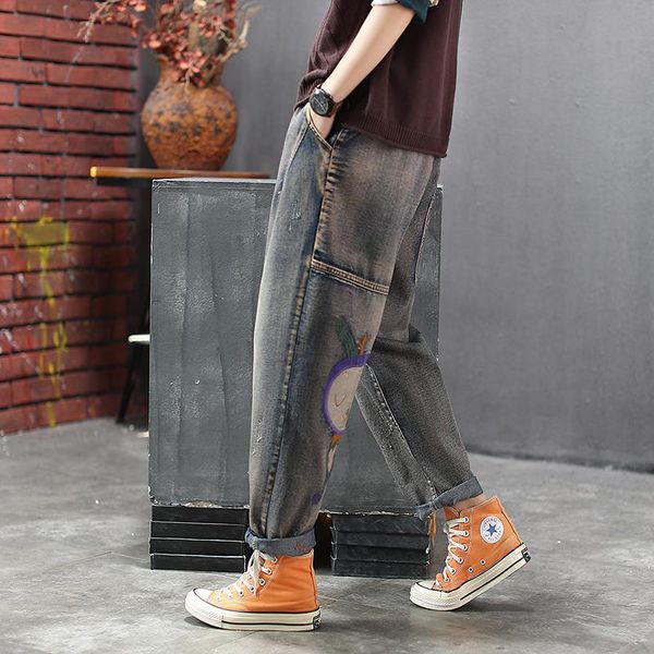 new arrival 2019 spring autumn women elastic waist loose jeans cartoon patchwork embroider vintage denim jeans plus size d560, Blue
new arrival 2019 spring autumn women elastic waist loose jeans cartoon patchwork embroider vintage denim jeans plus size d560, Blue