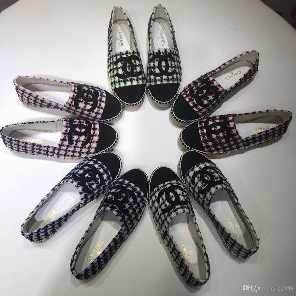 2020 new women's casual shoes, casual designer sandals, pearl effect, golden designer effect with box size 35-41, Black
2020 new women's casual shoes, casual designer sandals, pearl effect, golden designer effect with box size 35-41, Black