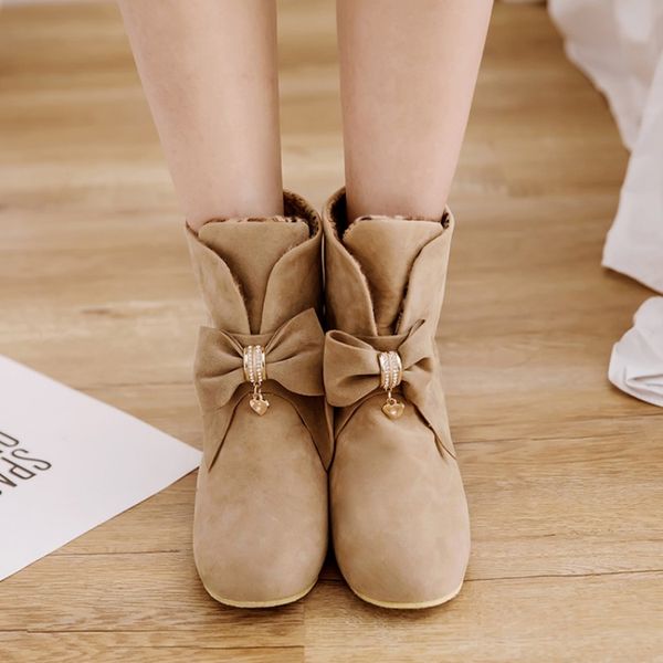 big size 11 12 13fashion of butterfly knot and boots in the front of increasing sleeve in the round head euro-american style, Black
big size 11 12 13fashion of butterfly knot and boots in the front of increasing sleeve in the round head euro-american style, Black