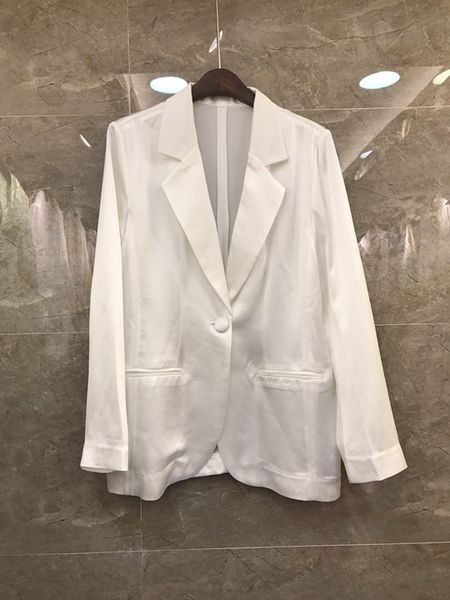 2019 early autumn new women's suit collar pure long sleeve silk satin baitao suit short coat, White;black
2019 early autumn new women's suit collar pure long sleeve silk satin baitao suit short coat, White;black