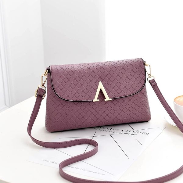 women shoulder bags 2020 summer new korean version of the messenger bag handbag wild diamond embossing shoulder bag clutch purse
women shoulder bags 2020 summer new korean version of the messenger bag handbag wild diamond embossing shoulder bag clutch purse