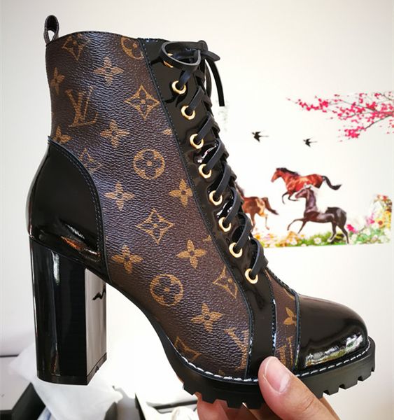 Branded women print glazed canva ankle leather lace boot de igner lady chunky heel tar trail rubber out ole boot, Black
Branded women print glazed canva ankle leather lace boot de igner lady chunky heel tar trail rubber out ole boot, Black
