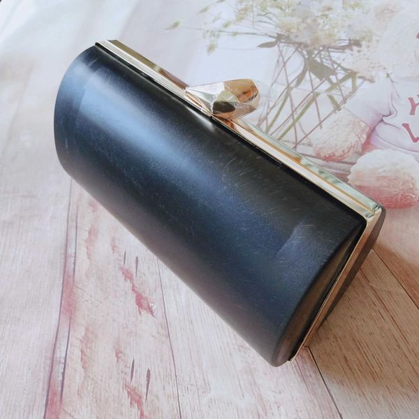 will capacity circular drum mouth golden box case export of gold package woman package temperament send paper type, Black
will capacity circular drum mouth golden box case export of gold package woman package temperament send paper type, Black