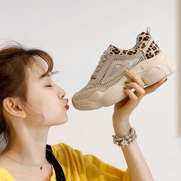 new sports shoes women spring summer fashion comfortable mesh breathable leopard color matching casual shoes small white, Black
new sports shoes women spring summer fashion comfortable mesh breathable leopard color matching casual shoes small white, Black