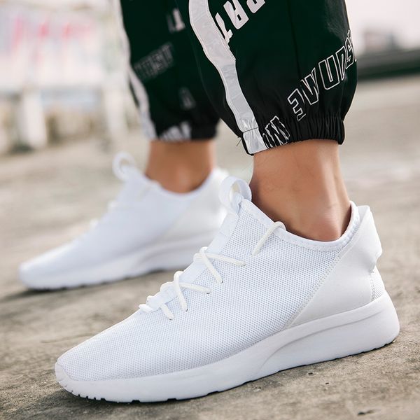 new mesh ladies men's outdoor running shoes couple breathable jogging sports shoes outdoor leisure training sports
new mesh ladies men's outdoor running shoes couple breathable jogging sports shoes outdoor leisure training sports