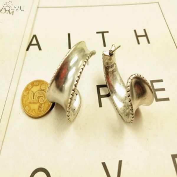 aomu korea fashion vintage c shaped metal hoop earrings for women girl earrings accessories party gift brincos, Golden;silver
aomu korea fashion vintage c shaped metal hoop earrings for women girl earrings accessories party gift brincos, Golden;silver