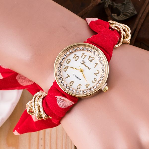 fashion casual quartz wristwatch for women watches cute wave point fabric ladies bracelet watch rhinestone gift clock relogio, Slivery;brown
fashion casual quartz wristwatch for women watches cute wave point fabric ladies bracelet watch rhinestone gift clock relogio, Slivery;brown