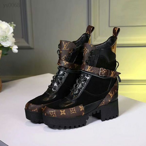 british wind 2019 winter authentic short boots thick with high heel martin boots leather patform thick bottom locomotive boots female, Black
british wind 2019 winter authentic short boots thick with high heel martin boots leather patform thick bottom locomotive boots female, Black