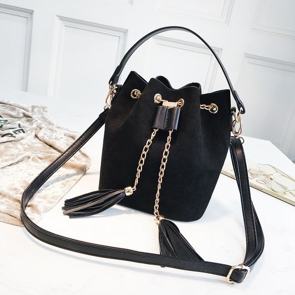 women's crossbody bags suede tassel shoulder bags for women 2019 bucket ladies hand girl messenger bag bolsa feminina
women's crossbody bags suede tassel shoulder bags for women 2019 bucket ladies hand girl messenger bag bolsa feminina