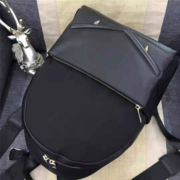 дизайнер рюкзаков классической монстра стиль глаз роскоши рюкзак bagpack путешествие плечо 2020 мода сумка
дизайнер рюкзаков классической монстра стиль глаз роскоши рюкзак bagpack путешествие плечо 2020 мода сумка